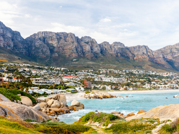 camps-bay-in-cape-town-beach-and-homes